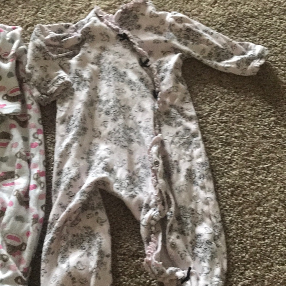 Onsies - Picture 2 of 3